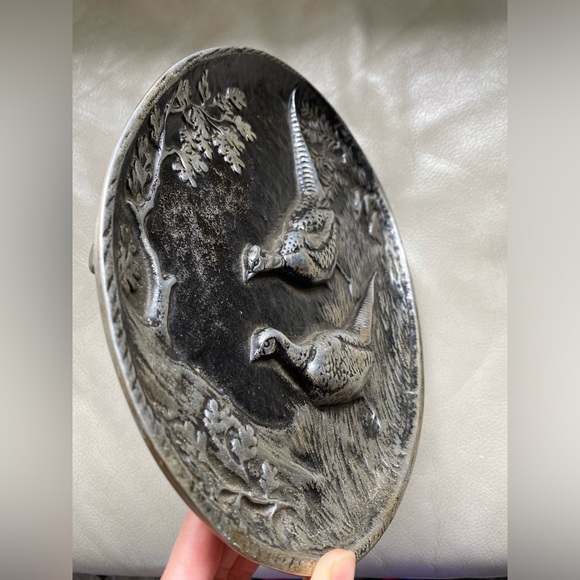 Vtg Wall Hanging Plate Metal Plaque Birds tree Embossed. - Picture 6 of 7